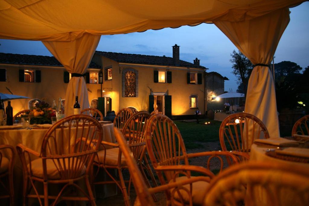 Resort La Ghiaia Sarzana Exterior photo
